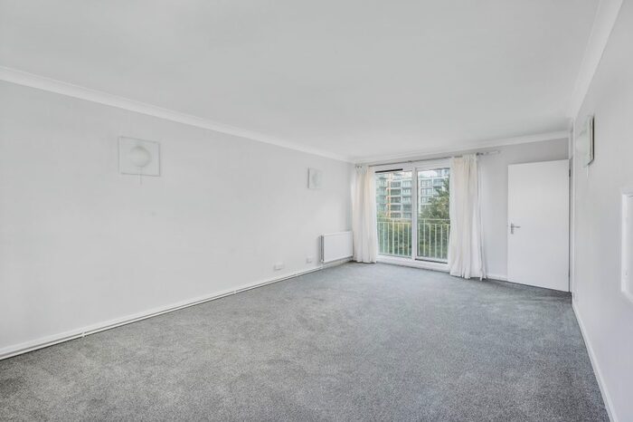 2 Bedroom Flat To Rent In Gordon Road, Ealing, London, W5