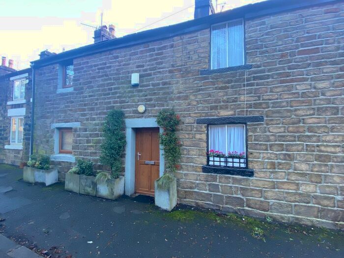 1 Bedroom Cottage To Rent In Helmshore Road, Bury, BL8