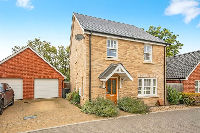 3 Bedroom Detached House For Sale In Boundary Oaks, Capel St. Mary, Ipswich, IP9