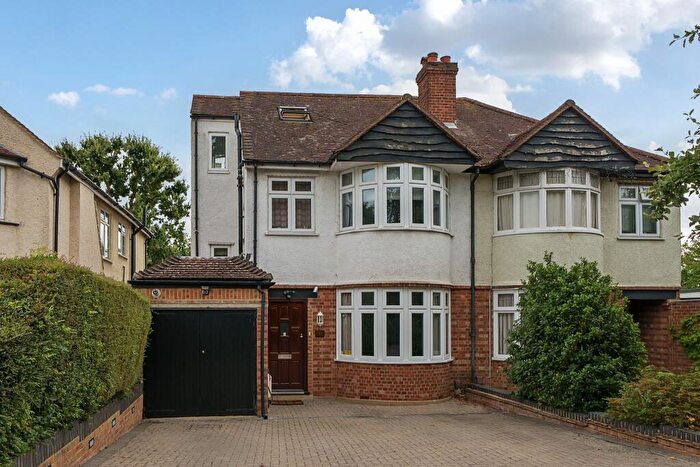4 Bedroom Semi-Detached House For Sale In Mount Grace Road, Potters Bar, EN6