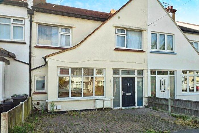 1 Bedroom Flat To Rent In Shaftesbury Avenue, Southend-On-Sea, SS1