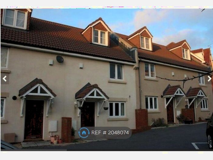 3 Bedroom Terraced House To Rent In Whitefield Road, Bristol, BS5