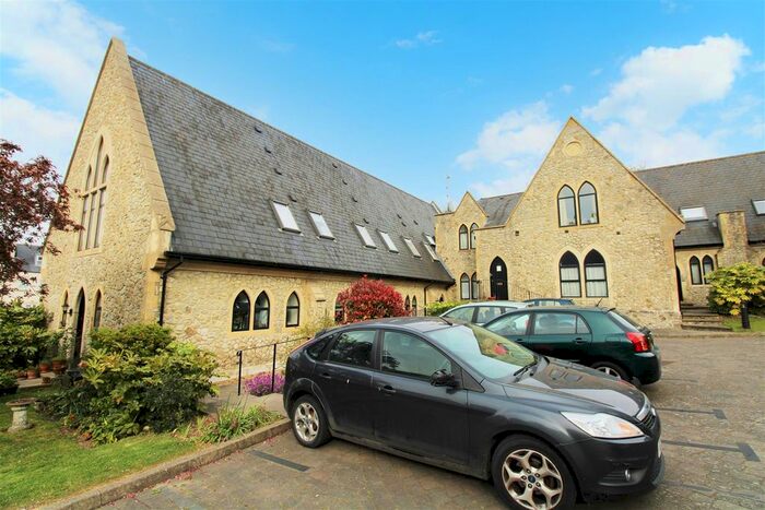 1 Bedroom Flat To Rent In Conway Mews, Brompton, Gillingham, ME7