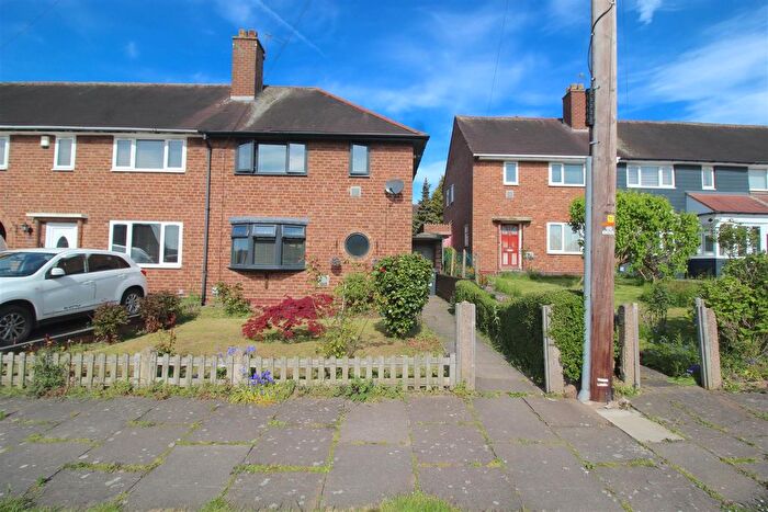 2 Bedroom End Of Terrace House For Sale In Pebworth Grove, Birmingham, B33