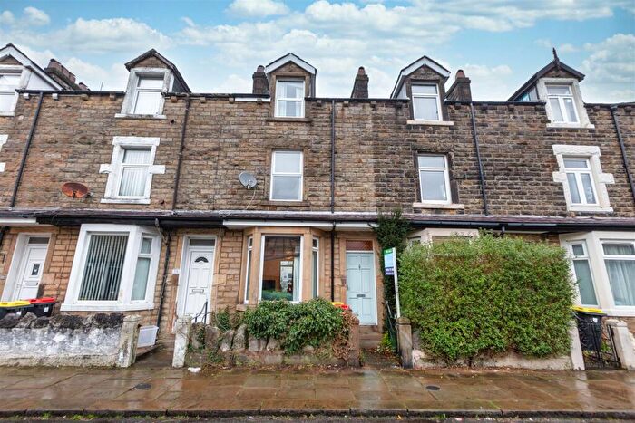 3 Bedroom Terraced House For Sale In Pinfold Lane, Lancaster, LA1