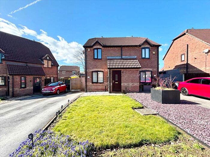 2 Bedroom Semi Detached House To Rent In Kingswood Drive, Kirkby In Ashfield, NG17