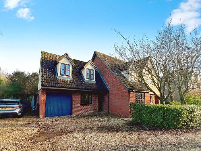 5 Bedroom Detached House For Sale In Mallard Close, Great Notley, Braintree, CM77