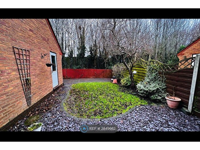 3 Bedroom Semi Detached House To Rent In Denston Close, Northampton, NN4