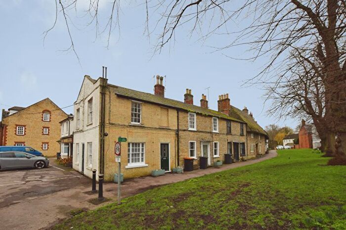 2 Bedroom Property To Rent In High Street, Harrold Village, Bedfordshire, MK43