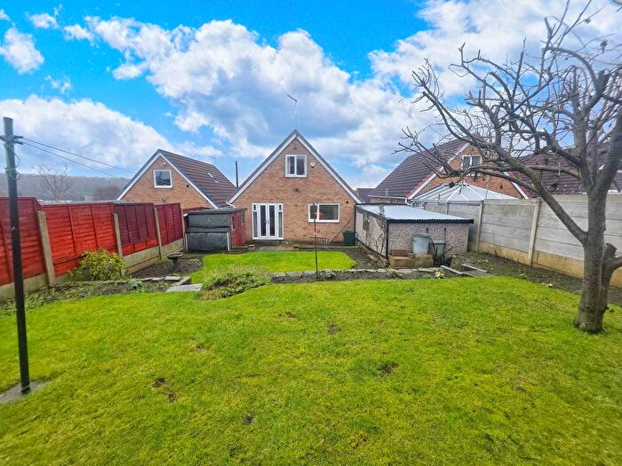 3 Bedroom Detached House For Sale In Aylesford Close, Barnsley, S71