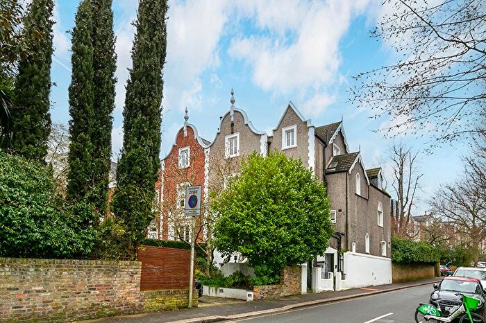 1 Bedroom End Of Terrace House To Rent In Queens Road, Richmond, TW10