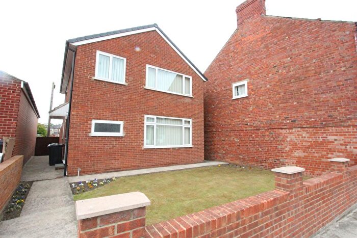 3 Bedroom Detached House For Sale In North Road, Darlington, DL1