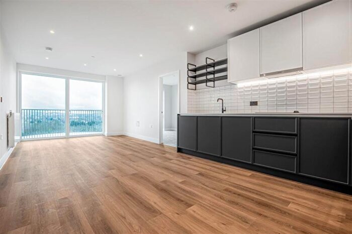 2 Bedroom Flat To Rent In Townsend Road, Kidbrooke, SE3