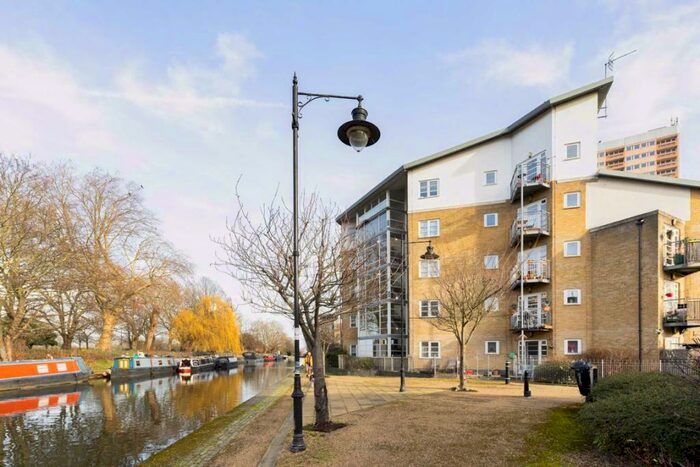 2 Bedroom Flat To Rent In Hornbeam Square, Victoria Park, E3