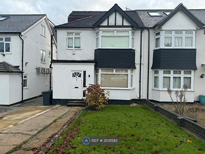4 Bedroom Semi-Detached House To Rent In Windsor Avenue, Edgware, HA8
