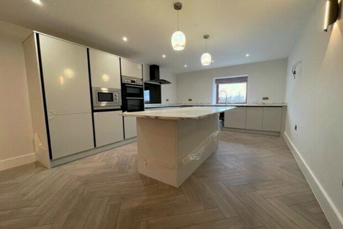 4 Bedroom Property To Rent In Withnell, Chorley PR6