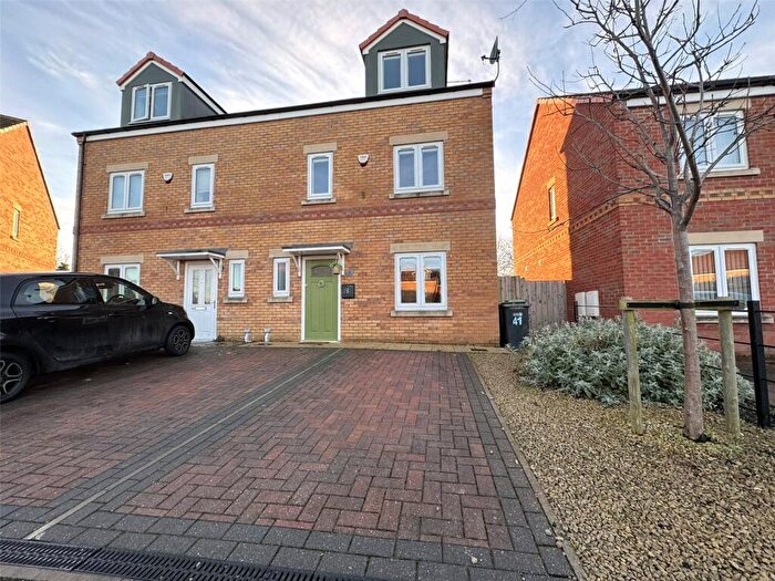 4 Bedroom Semi-Detached House To Rent In The Sidings, Bishop Auckland, DL14