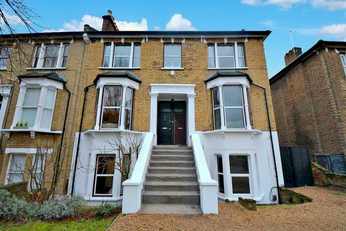 2 Bedroom Apartment To Rent In Hermon Hill, Wanstead, E11