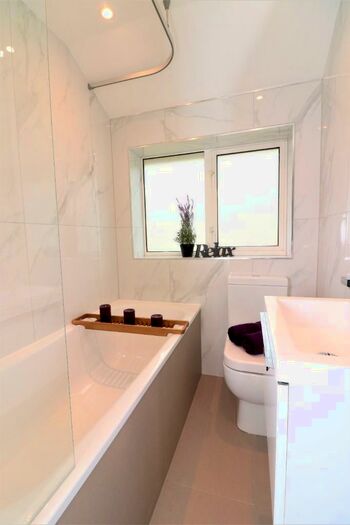 5 Bedroom House To Rent In Padwell Road, SO14