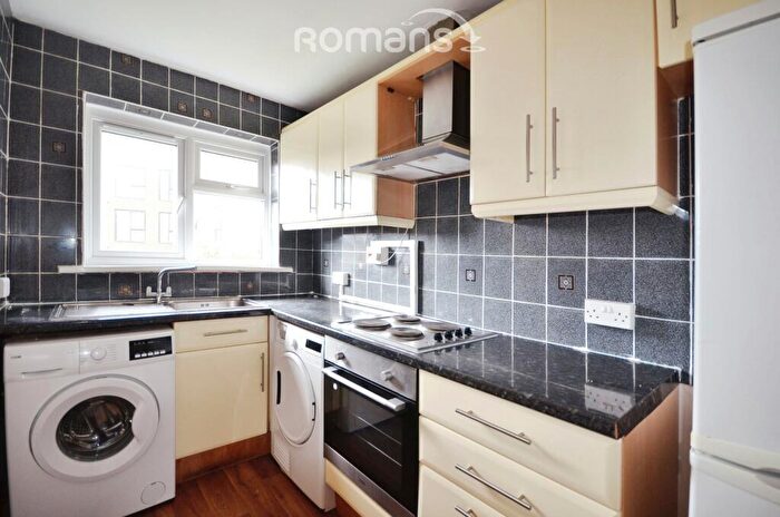 2 Bedroom Apartment To Rent In Thirkleby Ave, Slough, SL1