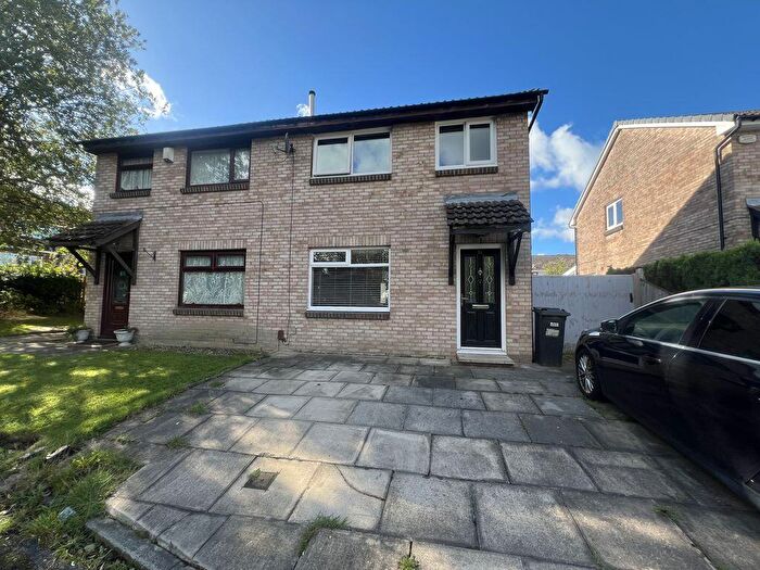 3 Bedroom Semi-Detached House For Sale In Littlebourne Walk, Sharples, BL1