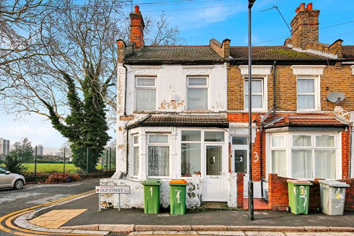 2 Bedroom Terraced House For Sale In Old Street, London, E13