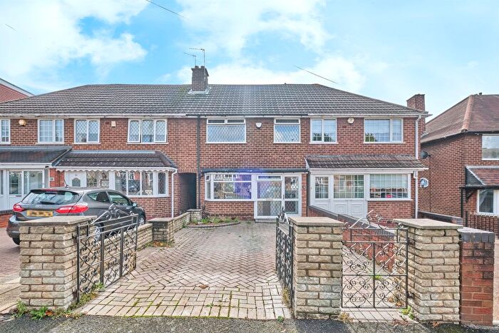 3 Bedroom Terraced House For Sale In Tyndale Crescent, Birmingham, B43