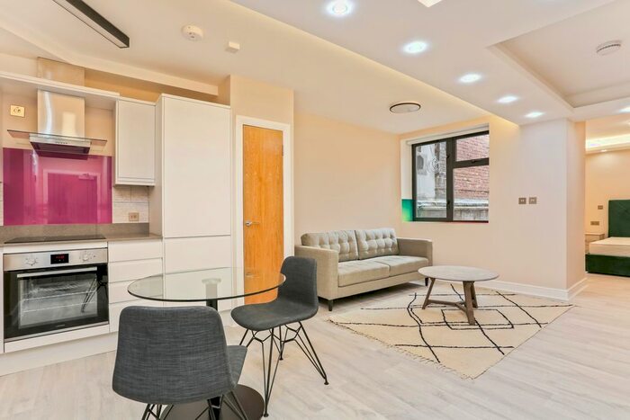 Studio To Rent In Jacob Mansions, Umberston Street, Whitechapel, London, E1