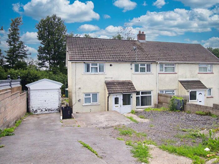 3 Bedroom Semi-Detached House For Sale In Heol Pantgwyn, Llanharry, CF72