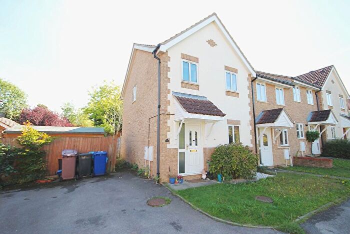 3 Bedroom End Of Terrace House For Sale In Henderson Close, Haverhill, Suffolk, CB9