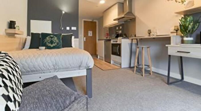 Studio To Rent In West Street, Sheffield, S1