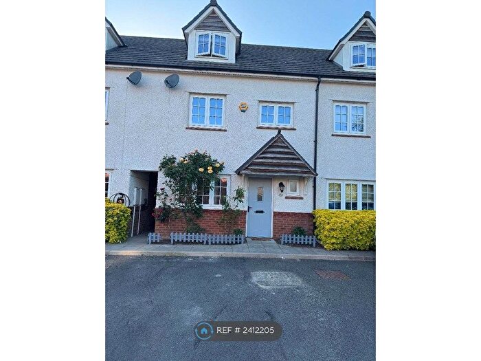 4 Bedroom Terraced House To Rent In Heathermount, Stamford Brook, Altrincham, WA14