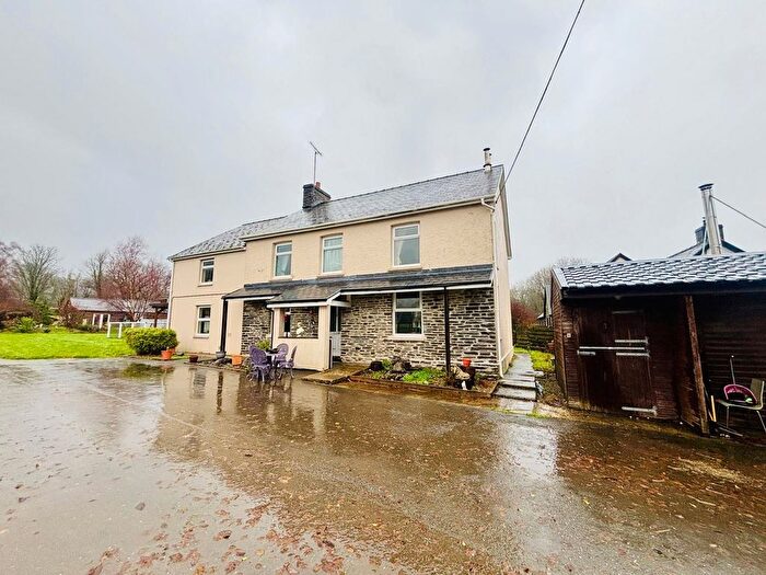 5 Bedroom Farm For Sale In Llanwnnen Road, Lampeter, SA48