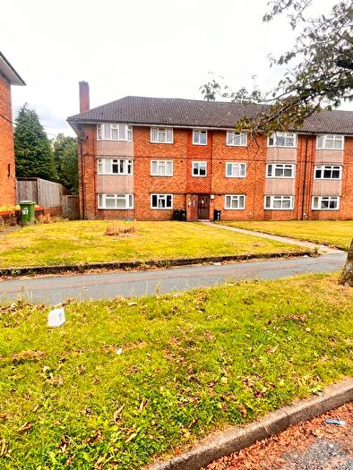 2 Bedroom Flat To Rent In Central Drive, Bilston, WV14