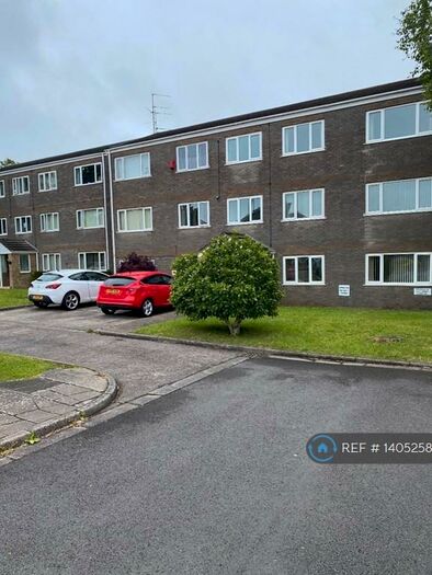 2 Bedroom Flat To Rent In Wentloog Close, Cardiff, CF3