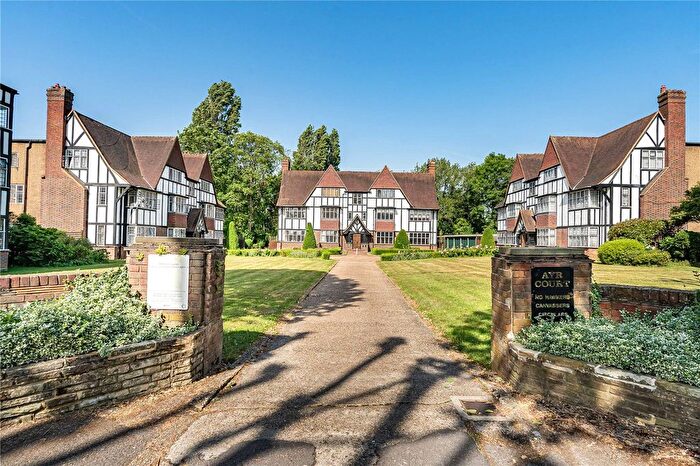 3 Bedroom Flat For Sale In Monks Drive, London, W3