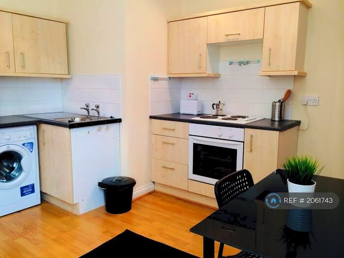 1 Bedroom Flat To Rent In Mary Vale Road, Birmingham, B30