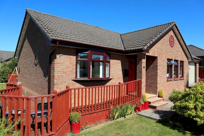 3 Bedroom Bungalow For Sale In Castle Yett, Biggar, South Lanarkshire, ML12