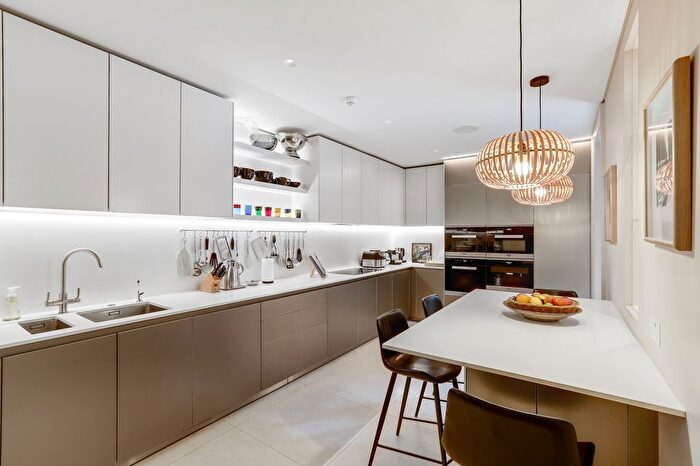 3 Bedroom Flat For Sale In Holland Park Villas, Kensington, London, United Kingdom, W8