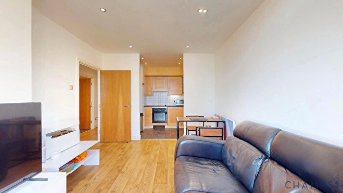 2 Bedroom Flat To Rent In Gerry Raffles Square, London, E15