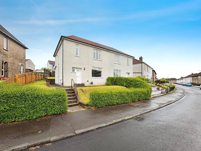 3 Bedroom Semi-Detached House To Rent In Dalgleish Avenue, Clydebank, G81