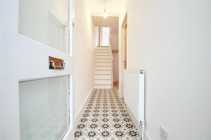 3 Bedroom Terraced House To Rent In Bertram Road, Enfield, EN1