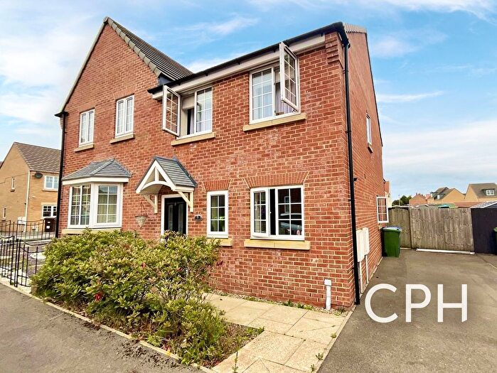 3 Bedroom Property For Sale In Combine Way, Eastfield, YO11