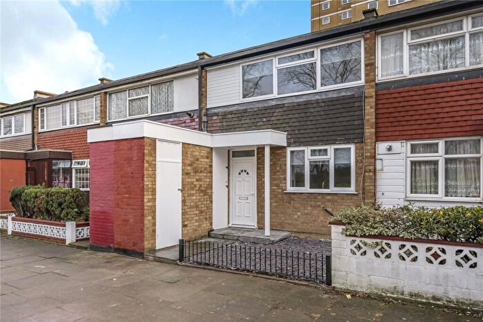 3 Bedroom Terraced House For Sale In White Hart Lane, Wood Green, London, N22