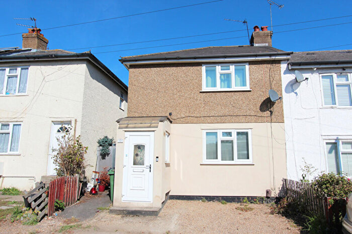 2 Bedroom End Of Terrace House For Sale In Laurel Close, Dartford, DA1