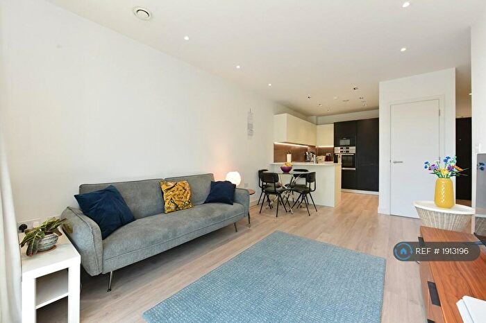 1 Bedroom Flat To Rent In Kingly Building, London, N4