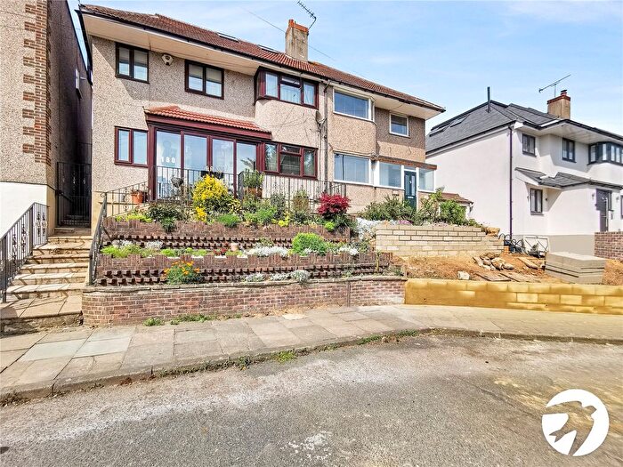 4 Bedroom Semi-Detached House To Rent In Rochester Drive, Bexley, DA5