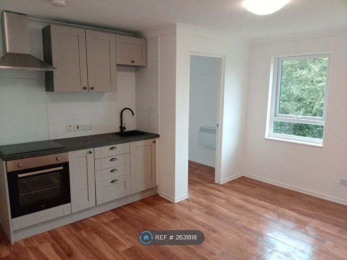 1 Bedroom Flat To Rent In Radbook, Shrewsbury, SY3