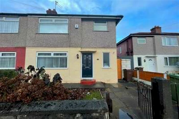 3 Bedroom House To Rent In Dover Road, Maghull, L31