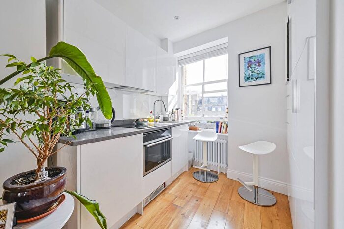 1 Bedroom Flat To Rent In Marylebone Street, Marylebone, London, W1G